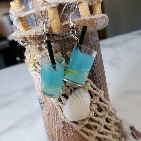 Blue drink with lemon slices Dangle Earrings - Picture 1 of 9
